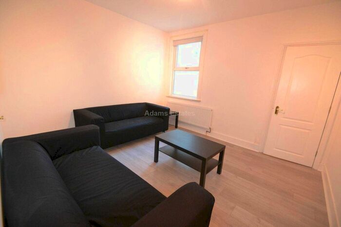 4 Bedroom Terraced House To Rent In Liverpool Road, Reading, RG1