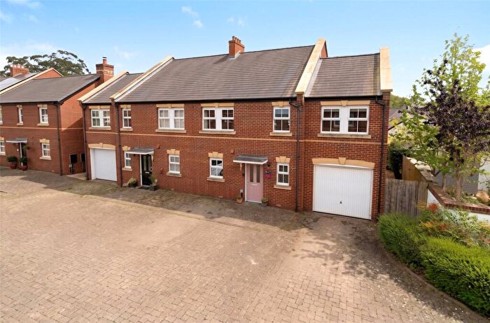 4 Bedroom Semi Detached House For Sale In Exeter, Devon, EX2