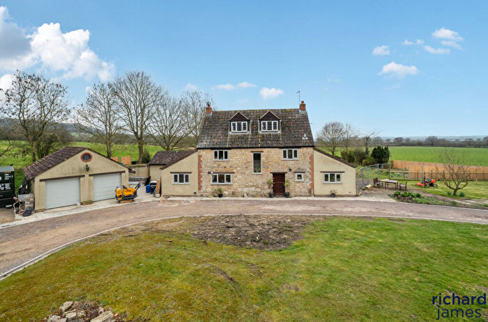 4 Bedroom Detached House For Sale In Royal Wootton Bassett, SN4