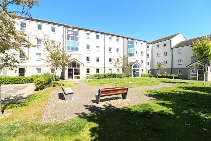 2 Bedroom Flat To Rent In Spencer Court, Froghall Terrace, AB24