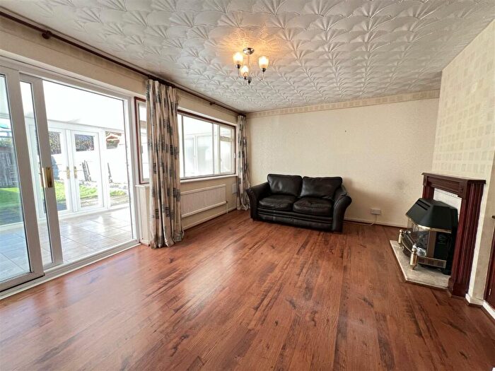3 Bedroom Terraced House For Sale In Fair Oak Close, Aberdare, CF44