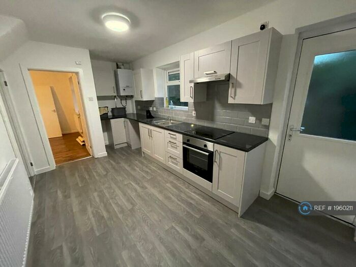 3 Bedroom Terraced House To Rent In Birchgrove Road, Birchgrove, Swansea, SA7