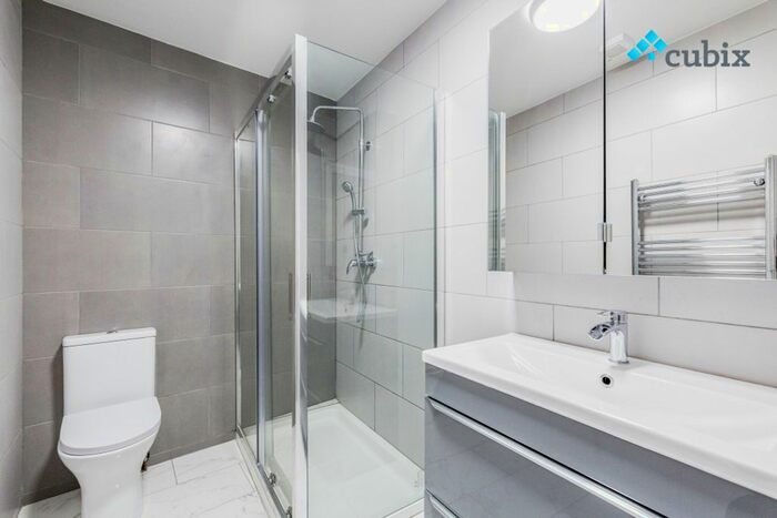 2 Bedroom Flat To Rent In Old Kent Road, Elephant And Castle, SE1
