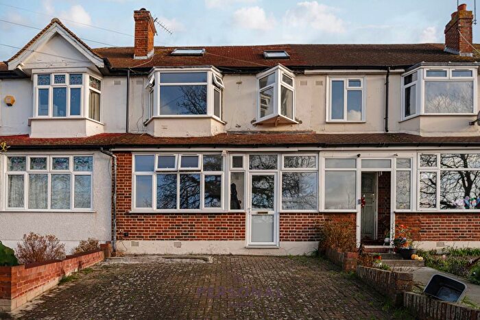 5 Bedroom Terraced House To Rent In Hobart Road, Worcester Park, KT4