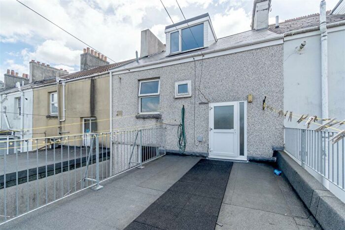 2 Bedroom Apartment To Rent In Embankment Road, Plymouth, PL4