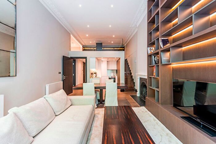 2 Bedroom Flat To Rent In Bramham Gardens, London, SW5