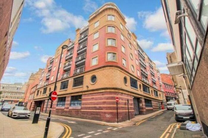 2 Bedroom Flat To Rent In Pudding Chare, Newcastle Upon Tyne, NE1