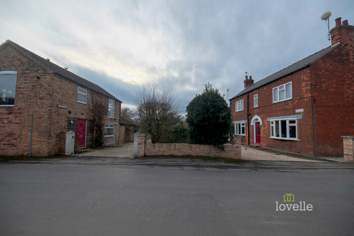 4 Bedroom Detached House For Sale In Gunthorpe, Doncaster, DN9