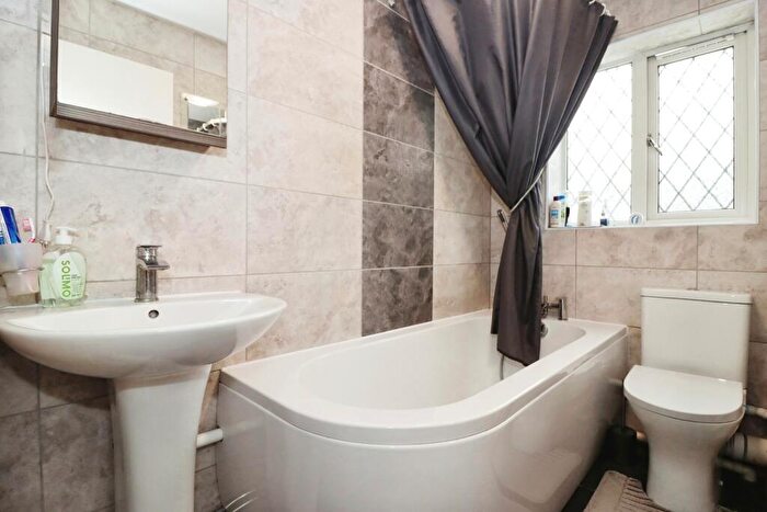 3 Bedroom End Of Terrace House For Sale In Goodwood Gardens, Downend, Bristol, BS16