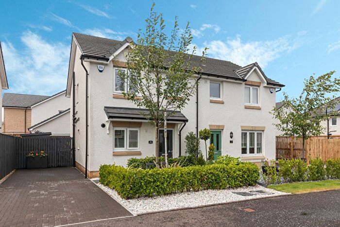 3 Bedroom Semi-Detached House For Sale In Basalt Way, Barrhead, East Renfrewshire, G78