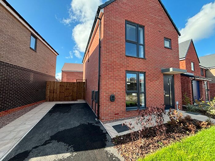 3 Bedroom Property To Rent In Goscote Lodge Crescent, Walsall, WS3