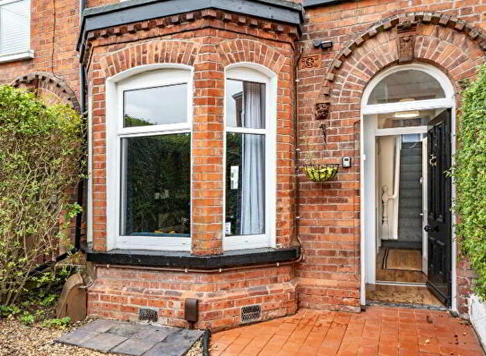 4 Bedroom Mid Terraced House For Sale In Inver Avenue, Belfast, BT15