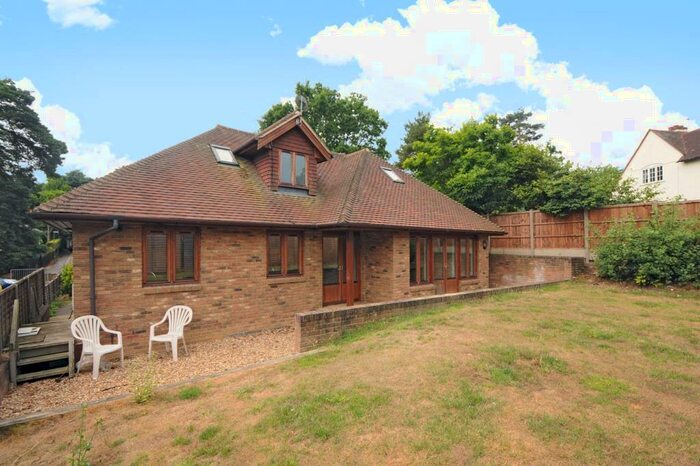 3 Bedroom Detached Bungalow To Rent In Lightwater, Surrey, GU18