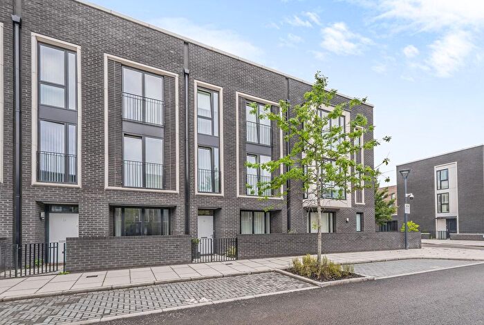 4 Bedroom Terraced House For Sale In Villiers Gardens, Stratford, London, E20