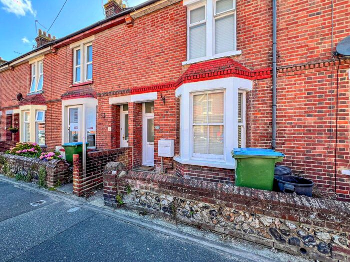 3 Bedroom Property To Rent In Queen Street, Littlehampton, BN17