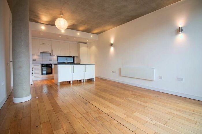 2 Bedroom Flat To Rent In Kingsland Road, Shoreditch, E2
