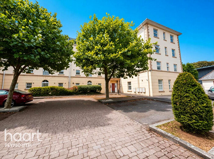 2 Bedroom Flat For Sale In Emily Gardens, Plymouth, PL4