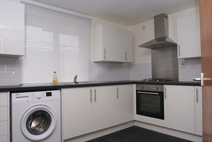 1 Bedroom Flat To Rent In Saxon Court, Kingsway Gardens, Andover, SP10
