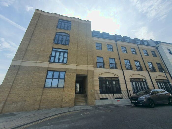 2 Bedroom Apartment To Rent In Queensbridge Drive, Cavendish Street, CT11