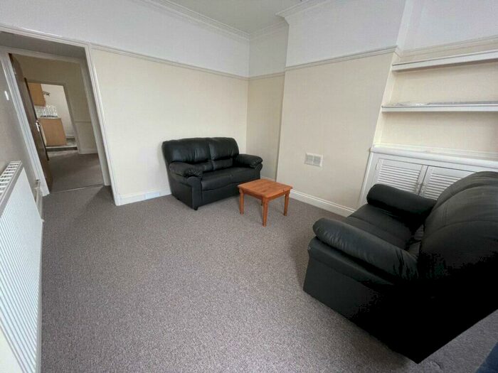 2 Bedroom Terraced House To Rent In Knighton Fields Road East, Leicester, LE2