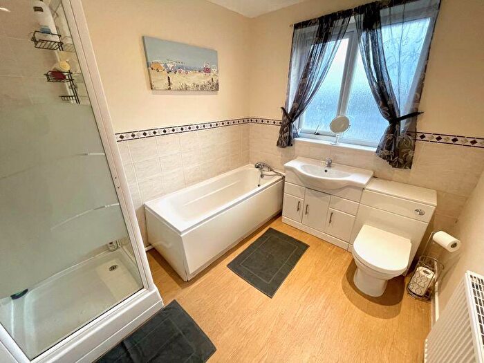 4 Bedroom Detached House For Sale In Main Road, Rhosrobin, LL11