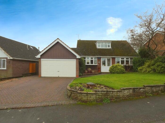 4 Bedroom Detached House For Sale In Chestnut Lane, Clifton Campville, B79