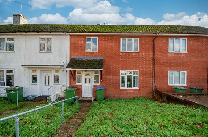 3 Bedroom Terraced House For Sale In Burke Drive, Southampton, SO19