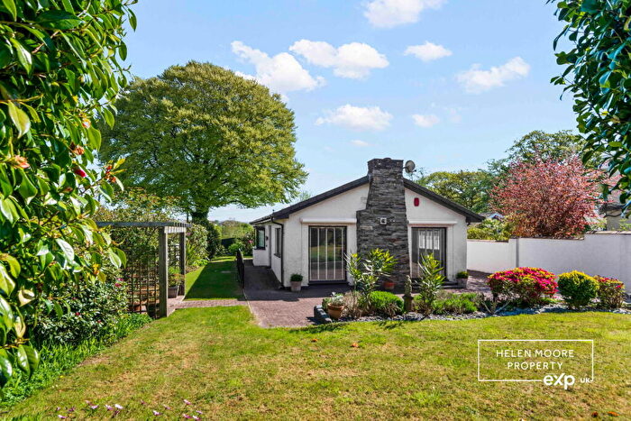 3 Bedroom Detached Bungalow For Sale In Woodford Road, Glenholt, Plymouth, PL6