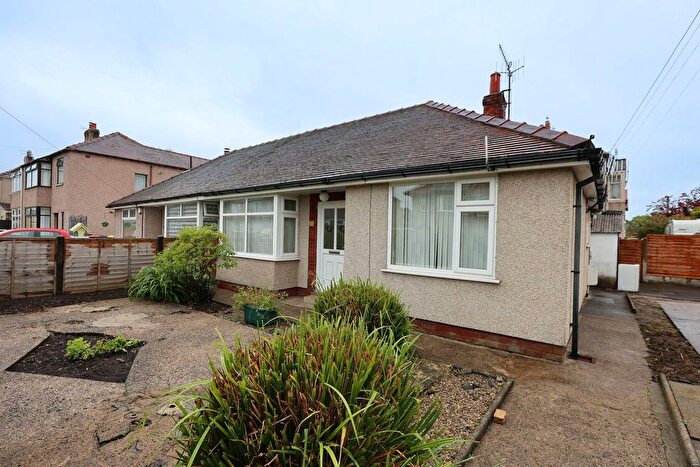 2 Bedroom Bungalow For Sale In Lymm Avenue, Scale Hall, Lancaster, LA1