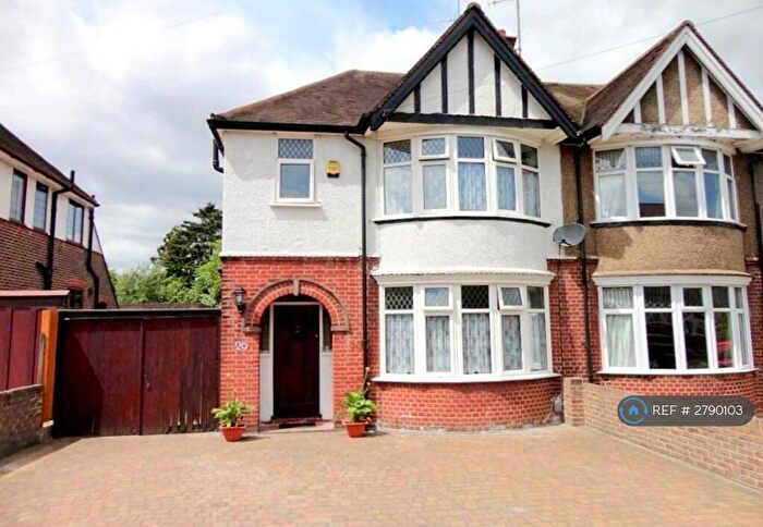 3 Bedroom Semi Detached House To Rent In Wychwood Avenue, Luton, LU2