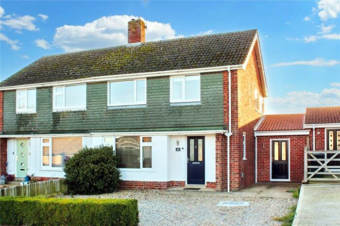 3 Bedroom Semi Detached House For Sale In Kennedy Avenue, Halesworth, Suffolk, IP19