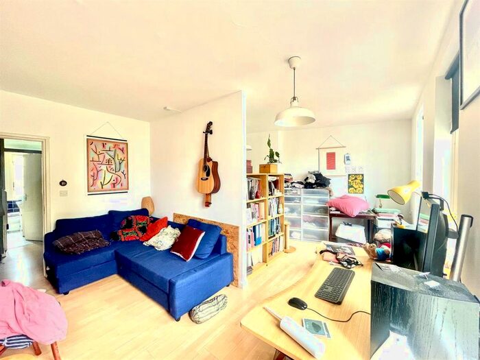 1 Bedroom Flat To Rent In Churchway, London, NW1