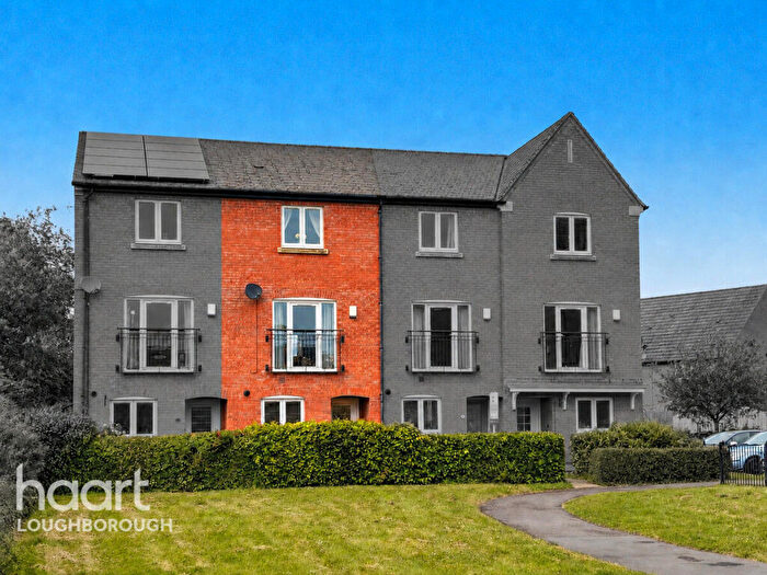 3 Bedroom Town House For Sale In Highland Drive, Loughborough, LE11