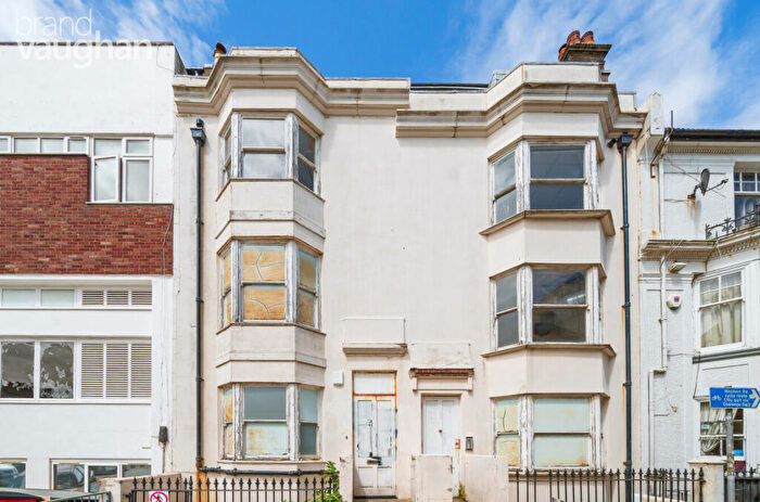 1 Bedroom Flat To Rent In Clarence Square, Brighton, East Sussex, BN1