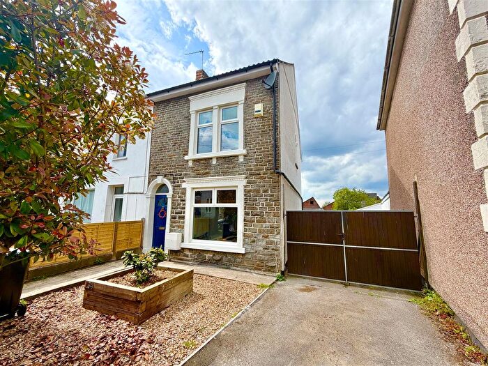 2 Bedroom Semi Detached House For Sale In Hanham Road, Bristol, BS15