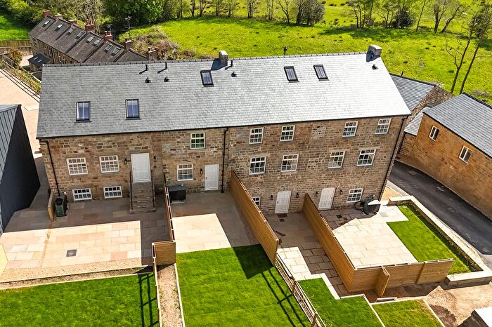 2 Bedroom Property For Sale In Shaw Mills, Harrogate, HG3