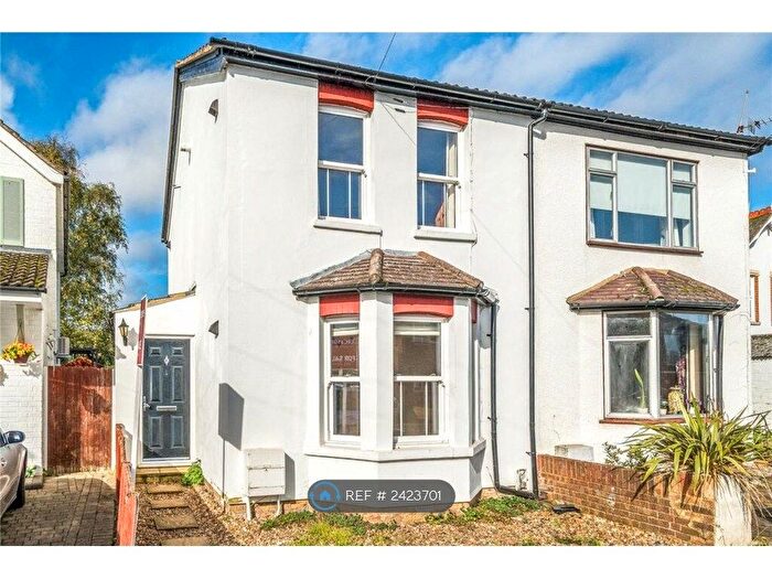 2 Bedroom Semi-Detached House To Rent In Pleasant Place, Walton-On-Thames, KT12