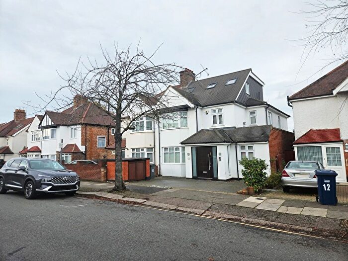 6 Bedroom Semi Detached House For Sale In Sinclair Grove, London, NW11