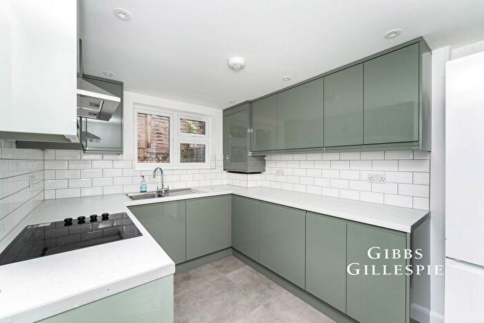 2 Bedroom Property To Rent In Bedford Road, London, W13