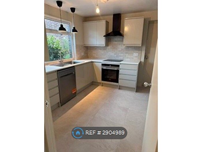 2 Bedroom Semi-Detached House To Rent In Harold Road, Sutton, SM1