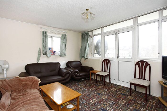 2 Bedroom Flat For Sale In Marylands Road, Maida Vale, London, W9