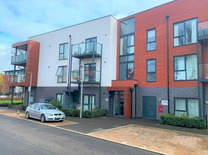 1 Bedroom Flat To Rent In Thistle House Wildcary Lane Harold Wood, RM3