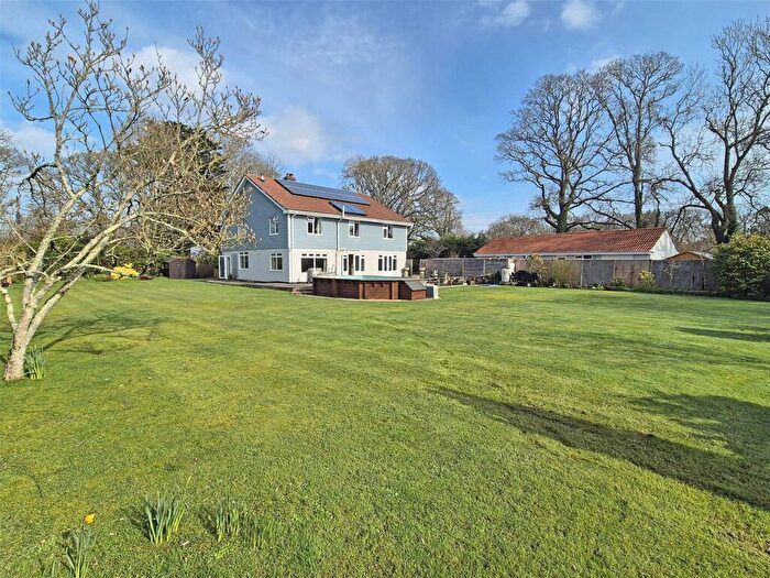 5 Bedroom Detached House For Sale In Silver Street, Hordle, Lymington, Hampshire, SO41