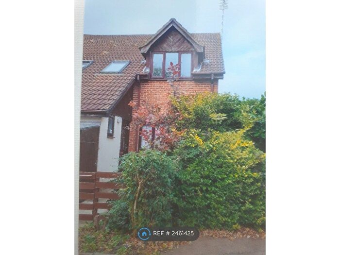 1 Bedroom Terraced House To Rent In Dalrymple Close, London, N14