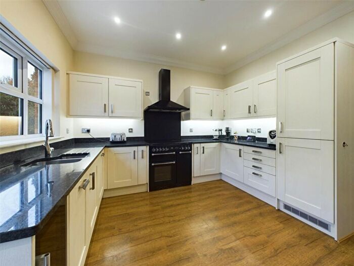 5 Bedroom Detached House For Sale In Lee Chapel Lane, Langdon Hills, Essex, SS16