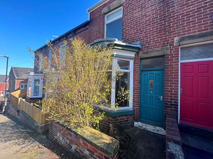 3 Bedroom Terraced House To Rent In Hunter Hill Road, Sheffield, S11
