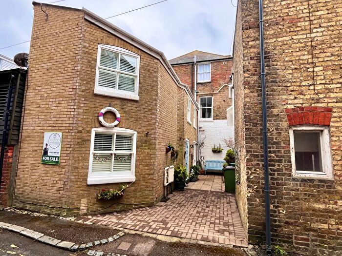 2 Bedroom End Of Terrace House For Sale In Gough Road, Near Folkestone, CT20