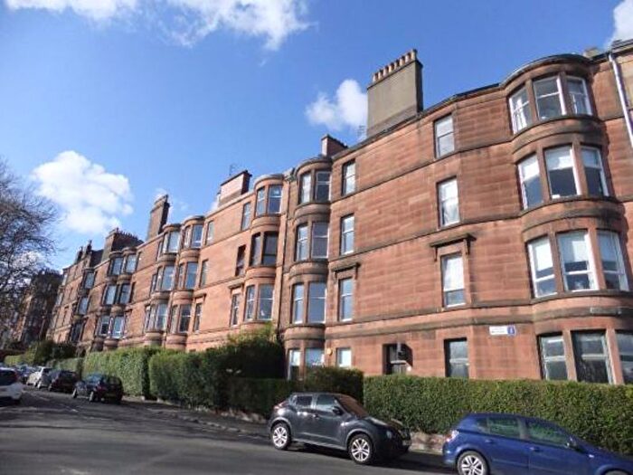 2 Bedroom Flat To Rent In Striven Gardens, North Kelvinside, G20
