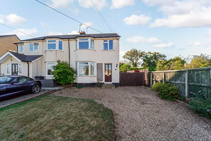 3 Bedroom Semi-Detached House For Sale In Molrams Lane, Great Baddow, Chelmsford, CM2