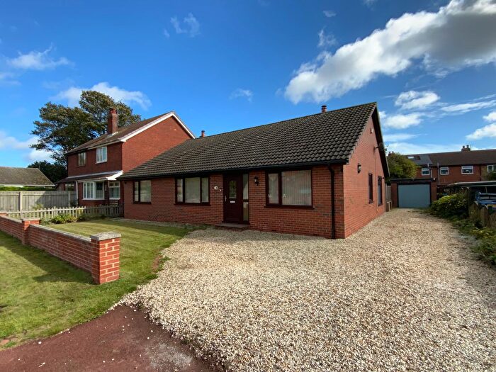4 Bedroom Detached Bungalow For Sale In Cedar Grove, Aldbrough, Hull, HU11